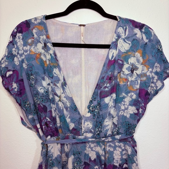 Free People Freddy Tie Floral Mini Dress size Large - Picture 3 of 15